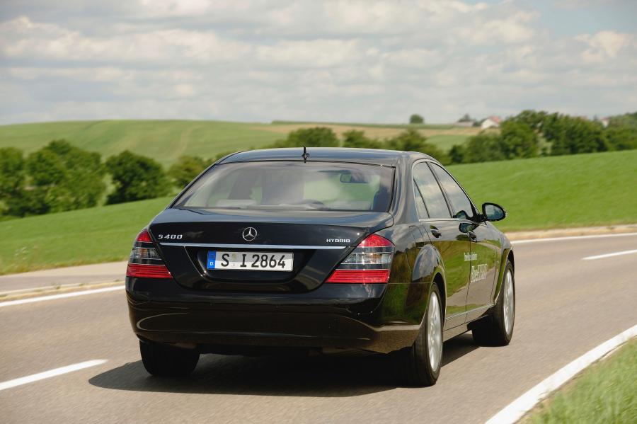  Mercedes-Benz S400 BlueHYBRID 2009 года  (фото 11 из 12)